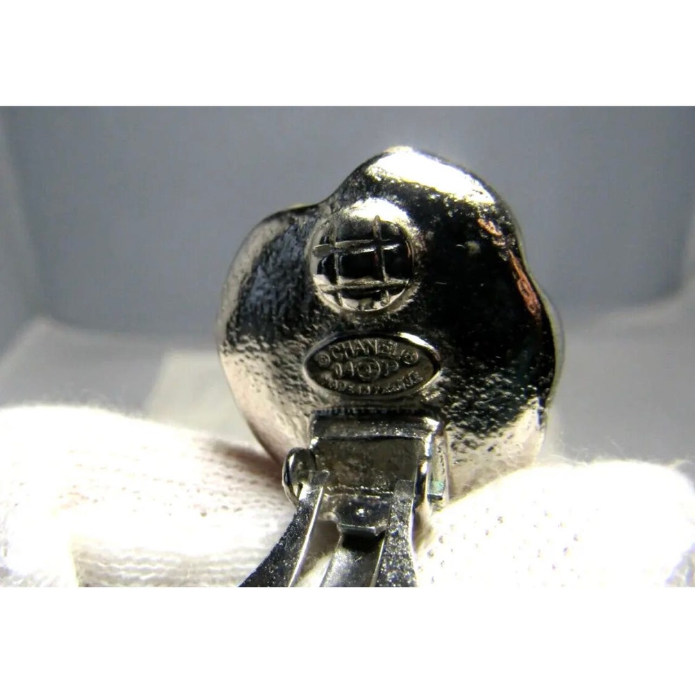 CHANEL Camilla Flower & Rhinestones CC Logo Drop Clip On Earrings - Picture 7 of 10